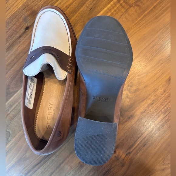 NWOT Sperry seaport penny heel in brown - Picture 6 of 6
